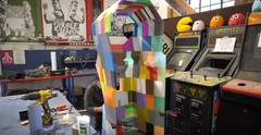 Richard assembling the arcade machine on RMC. Lots of colours, great use of spare filament. It's where I got the idea!