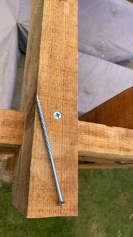 Screwed in top beams