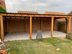Complete frame with roof