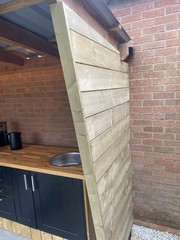 Side rain guard from outside